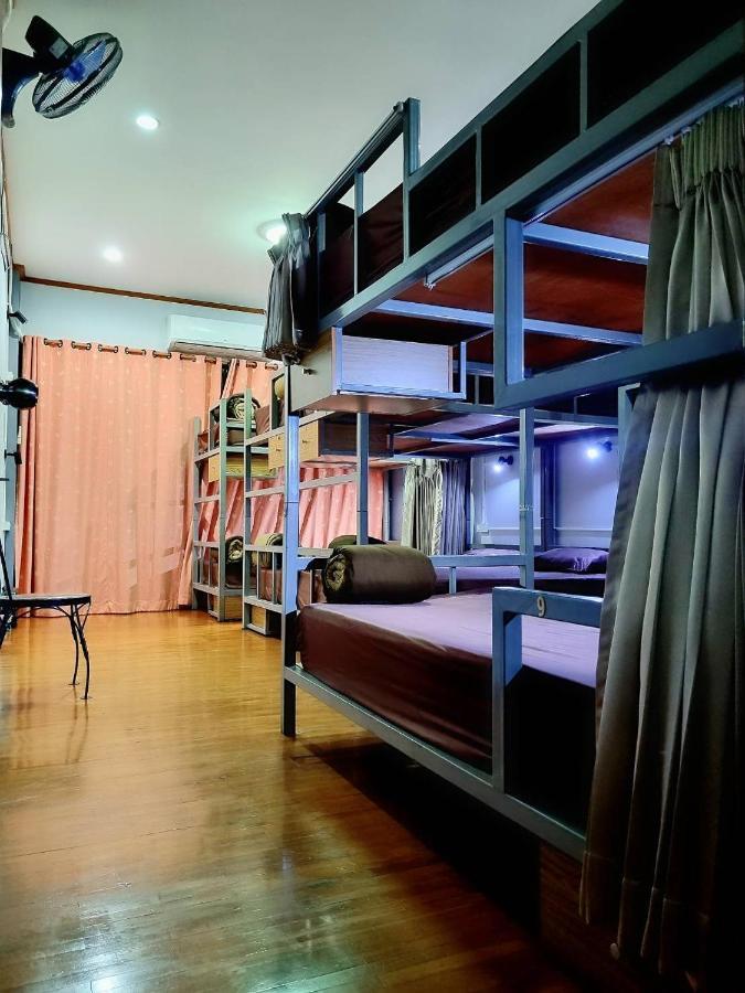 T2B Hostel شيانغ ماي المظهر الخارجي الصورة